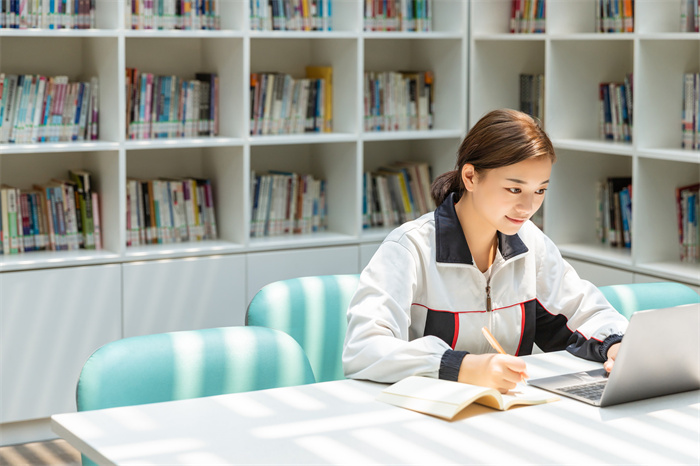 泉州男孩初中学习不好学什么技术好?